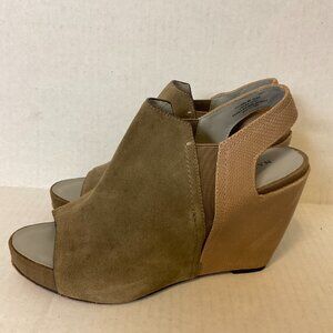 Naked Feet Platform Shoes 9M Beige Taupe Slingback Peep Toe Leather Suede